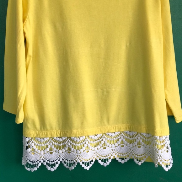 🎊Host Pick🎊 ST John’s Bay Women’s shirt - Picture 5 of 6